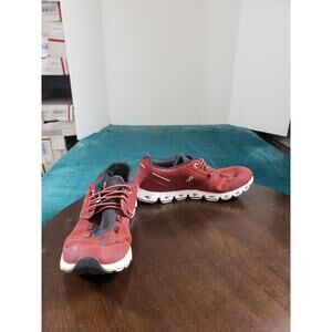On Cloud 5 Shoes Size 7 Womens Red Sneakers Running Cushion Gym Marathon Comfort